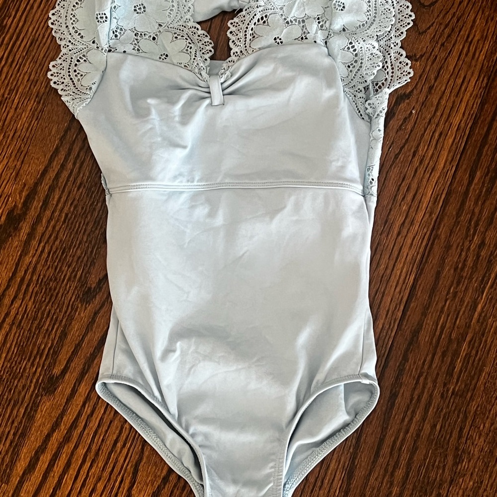 Danz N Motion Girls Ballet Leotard / powder blue /lace and bow back/ 6x-7